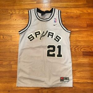 Spurs jersey